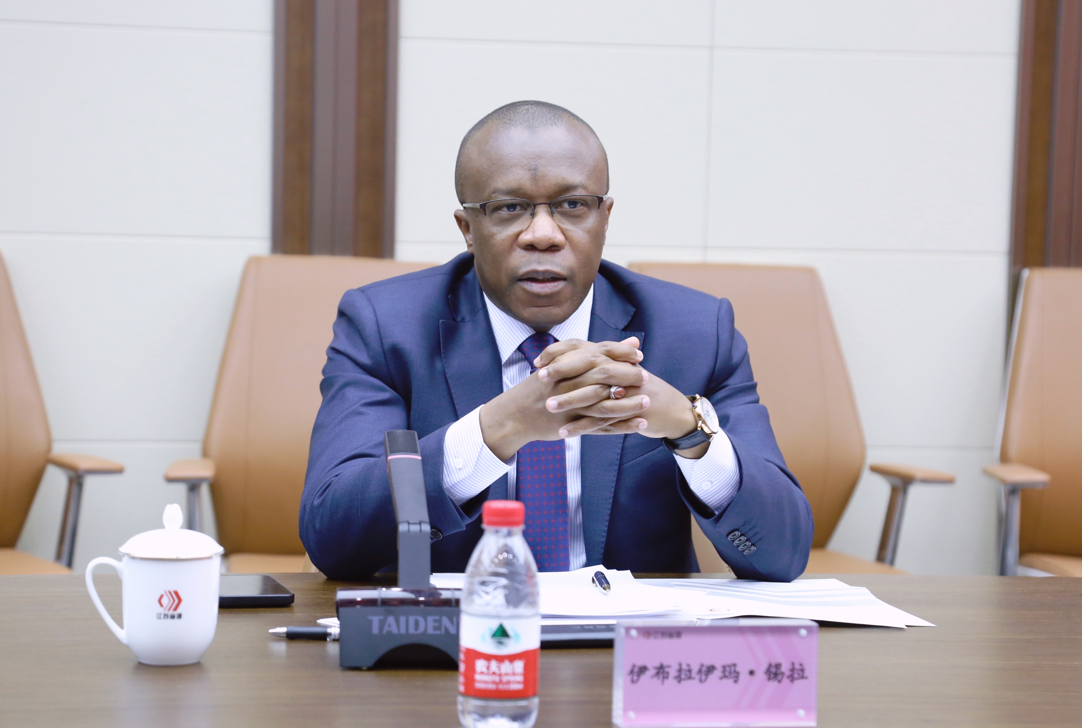 AG�콢�� (�й���½) Apple Store